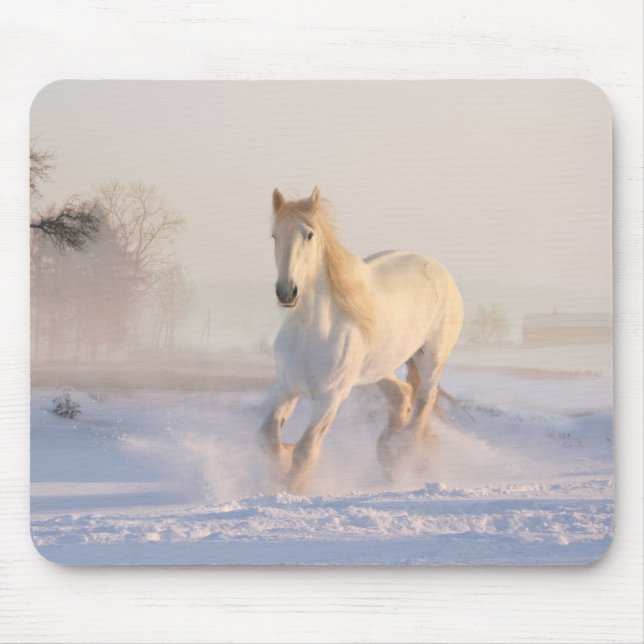 Alfombrilla De Ratón caballo blanco en la nieve (Frente)