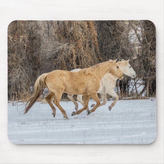 Alfombrilla De Ratón Caballos corriendo en nieve (Frente)