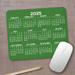 Alfombrilla De Ratón Calendario de vista de año completo de 2023 - hori<br><div class="desc">Verde y Blanco - Un calendario mínimo y básico de 12 meses con un fondo de color sólido. Un aspecto estándar para tu oficina en el hogar o taquilla de la escuela. Las fuentes son simples de leer y los colores pueden cambiarse. — Si abre el área de personalizar, se...</div>