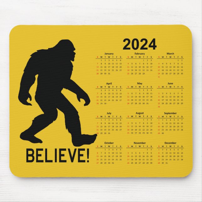 Alfombrilla De Ratón Calendario Sasquatch (Bigfoot) 2024 (Frente)