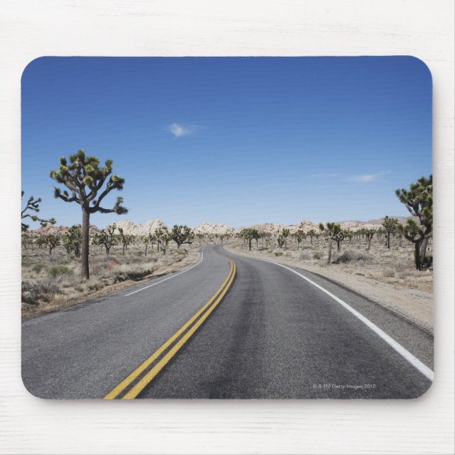 Alfombrilla De Ratón calle apuesta en el medio del postre (Frente)