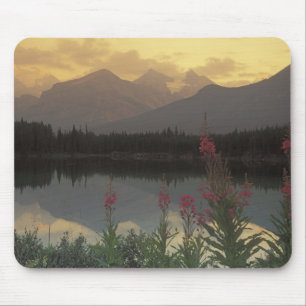 Alfombrilla De Ratón Canadá, Alberta, Banff. Escena al amanecer de