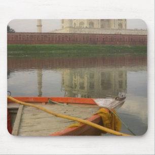 Alfombrilla De Ratón Canoa en agua con Taj Mahal, Agra, India