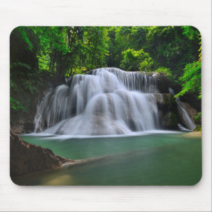 Alfombrilla De Ratón Cascada el   Kanchanaburi, Tailandia de Erawan