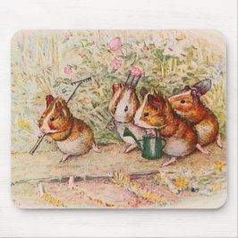 Alfombrilla De Ratón Cerdos de Guinea plantando en el jardín