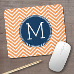 Alfombrilla De Ratón Chevrons de la Marina y el Naranja con Monograma P<br><div class="desc">Un diseño de adormidera en colores frescos y alegres. Si necesita ajustar los monogramas,  haga clic en el botón personalizar y realice cambios.</div>