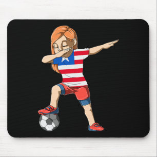 Alfombrilla De Ratón Chica de fútbol haciendo Dabbing Jersey de Liberia