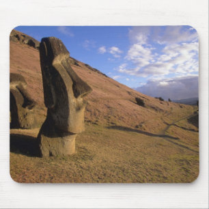 Alfombrilla De Ratón Chile, Isla de Pascua. Ladera con Moai
