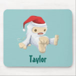 Alfombrilla De Ratón Christmas Yeti Doll in a Santa Hat Personalized<br><div class="desc">A festive mousepad with an illustration of a cute little Christmas yeti, toy doll, wearing a red santa hat. The little yeti has a pull string to make him talk and he is covered in soft white fur with light brown accents. Background is a retro green color. Personalize with a...</div>