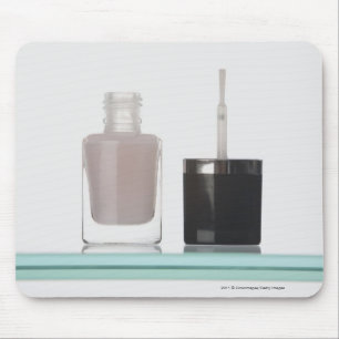 Alfombrilla De Ratón Cierre de una botella de esmalte de uñas