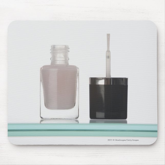 Alfombrilla De Ratón Cierre de una botella de esmalte de uñas (Frente)