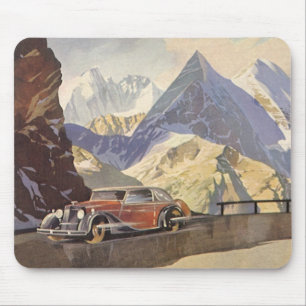 Alfombrilla De Ratón Coche antiguo en carretera de montaña en invierno