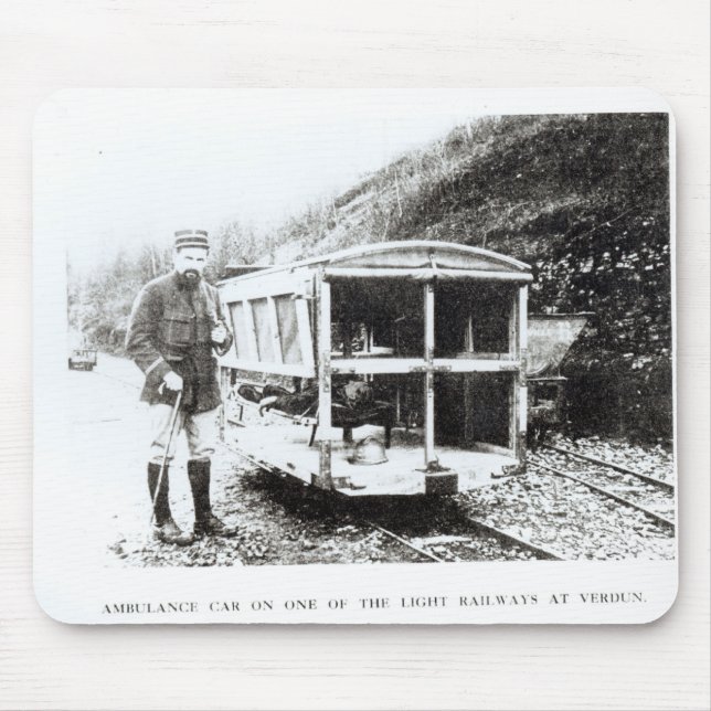 Alfombrilla De Ratón Coche de la ambulancia en uno de los ferrocarriles (Frente)