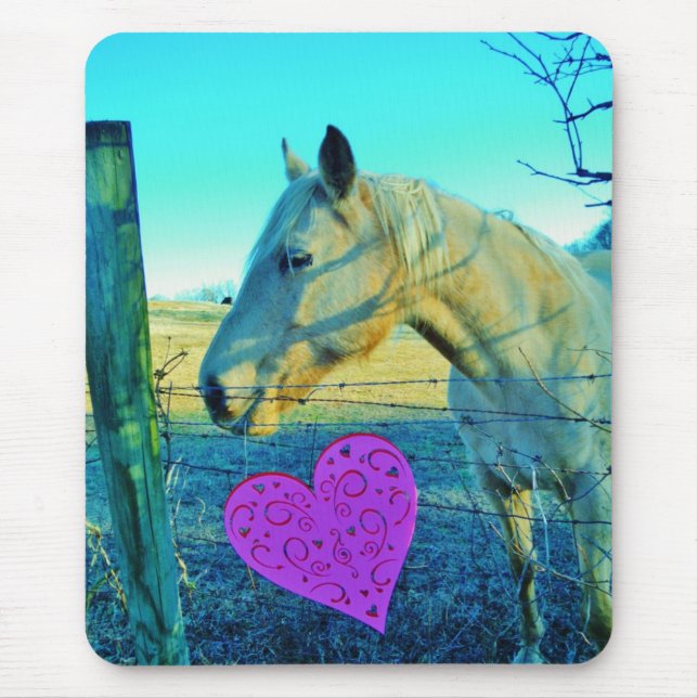 Alfombrilla De Ratón Corazón rosa y caballo amarillo (Frente)
