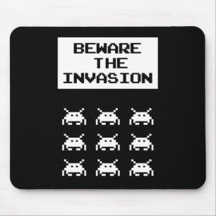 Alfombrilla De Ratón Cuidado con la invasión, diseño geek