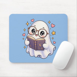 Alfombrilla de ratón de fantasma lindo leyendo un