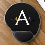 Alfombrilla De Ratón De Gel Black Gold Girly Script Monograma Nombre moderno<br><div class="desc">Monograma dorado y negro Añadir su propio nombre Mousepad (almohadilla del ratón). Esto hace que el dulce perfecto cumpleaños 16,  boda,  ducha de novia,  aniversario,  ducha de bebé o fiesta de soltera sea regalo para alguien que ama el lujo glam y los estilos de moda.</div>