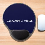 Alfombrilla De Ratón De Gel Minimalista moderno azul de la marina personalizad<br><div class="desc">Añade un toque de color y personalidad a tu espacio de trabajo con este teclado minimalista de ratón personalizado azul marino moderno y con un nombre en un elegante sans-serif blanco sobre un fondo azul marino. El reposo suave y cómodo de la muñeca de gel le proporcionará soporte mientras trabaja...</div>