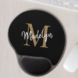 Alfombrilla De Ratón De Gel Monograma femenino dorado negro nombre de guión el<br><div class="desc">Monograma Femenino Dorado Negro Elegante Script Nombre Gel Mouse Pad. Personalice fácilmente esta moderna y elegante almohadilla del ratón de gel con su monograma y nombre personalizado.</div>