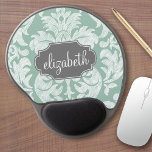 Alfombrilla De Ratón De Gel Nombre personalizado del patrón de Damasco de tint<br><div class="desc">Añada su nombre o monograma a estas damascas florales de moda y femeninas con colores populares. El damasco tiene un aspecto de pizarra.</div>
