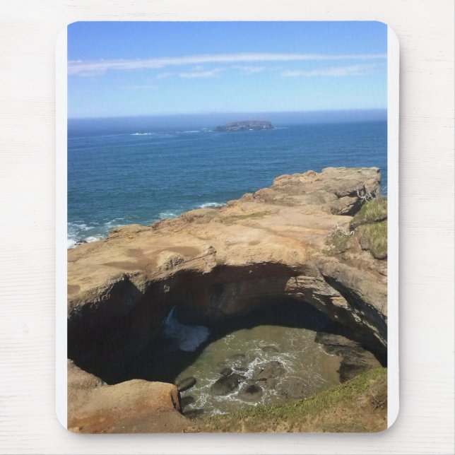 Alfombrilla De Ratón Devil's Punchbowl & Otter Rock, OR (Frente)