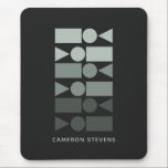 Alfombrilla De Ratón Diseño geométrico verde gris mínimo personalizado<br><div class="desc">Un diseño gráfico geométrico minimalista moderno de formas simples en una paleta de color oscuro de un bonito gris oscuro con tonos verdes,  personalizado con el nombre o la redacción de su elección.</div>