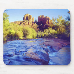Alfombrilla De Ratón EE. UU., Arizona, Sedona. Cathedral Rock reflejand