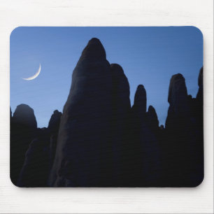 Alfombrilla De Ratón EE. UU., Utah, Parque Nacional Arches. Luna crecie