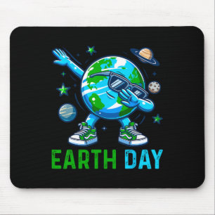 Alfombrilla De Ratón El Día de la Tierra Dabbing Earth Planet Ambiental