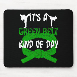 Alfombrilla De Ratón El gracioso Karate De Camisas Taekwondo Es Un Tipo