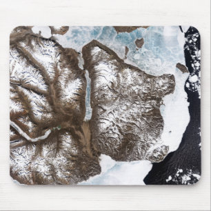 Alfombrilla De Ratón El hielo marino bordea la costa este de Groenlandi