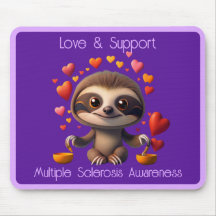 El lindo MS Baby Sloth rodeado de ♥️ s