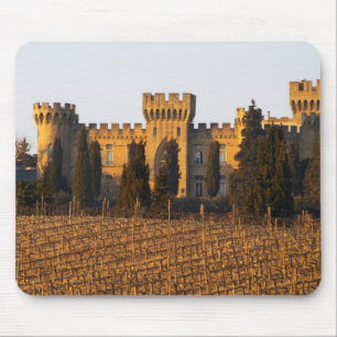 Alfombrilla De Ratón El viñedo con vides syrah y el castillo