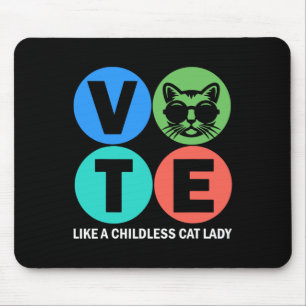 Alfombrilla De Ratón El voto retro como una gata sin hijos vota por Kam