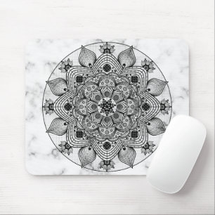 Alfombrilla De Ratón Elegante Mandala floral en blanco y negro