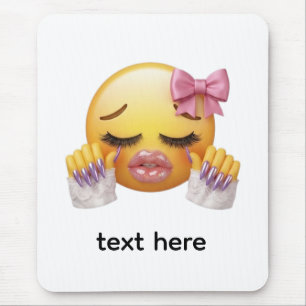 Alfombrilla De Ratón Emoji Sonrojado con Lazo Rosa y Uñas Largas Sassy