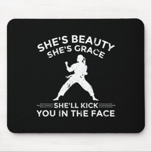 Alfombrilla De Ratón Es belleza es marcial divertida Chica Grace Karate