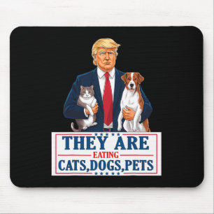Alfombrilla De Ratón Es Divertido Que Están Comiendo Los Perros Los Gat