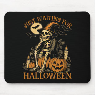 Alfombrilla De Ratón Esperando La Camisa De Halloween - Summerween Funn