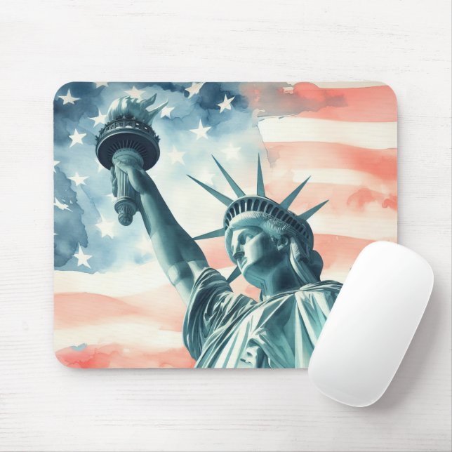 Alfombrilla De Ratón Estatua de la Libertad con bandera estadounidense (Con ratón)