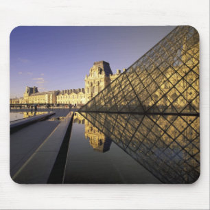 Alfombrilla De Ratón Europa, Francia, París. El Louvre y vidrio