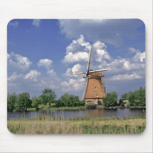 Alfombrilla De Ratón Europa, Países Bajos, Kinerdijk. Un molino de vien