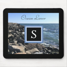 Foto de olas y rocas marco inicial negro