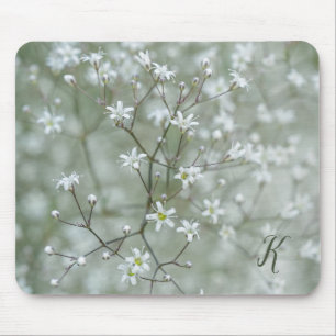 Alfombrilla De Ratón Foto floral de aliento de bebé blanco con monogram