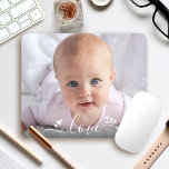Alfombrilla De Ratón Foto personalizado Cute DIY Corazones de escritura<br><div class="desc">"Amor". Una divertida y juguetona imagen de escritura blanca manuscrita y corazones lindos y juguetones contra la foto de tu elección, ayuda a mantener el amor en tu corazón durante toda la semana. Difunde felicidad y alegría cada vez que usas esta almohadilla de ratón elegante y moderna y personalizada. Personaliza...</div>