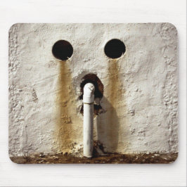 Alfombrilla De Ratón Fotografía de tubería de agua urbana expuesta