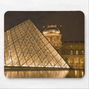 Alfombrilla De Ratón Francia, París. El Louvre al anochecer. Crédito 2