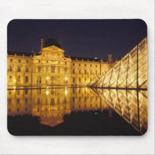 Alfombrilla De Ratón Francia, París, Museo del Louvre por la noche.