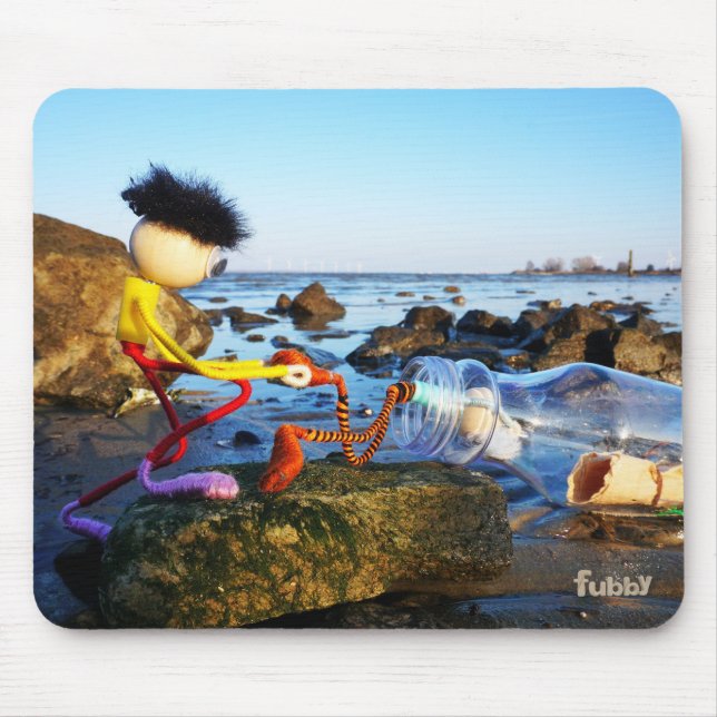 Alfombrilla De Ratón Fubby met flessenpost aan de kust. (Frente)