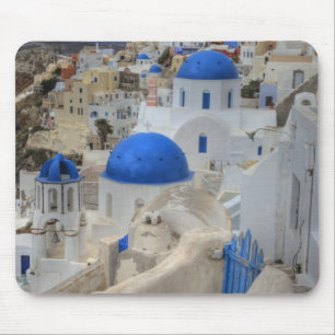Alfombrilla De Ratón Grecia, Santorini. Campanario y cúpulas azules de 